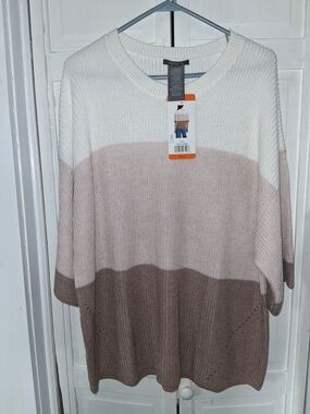 Matty M Colorblock Crewneck Sweater in White, Cream & Brown
